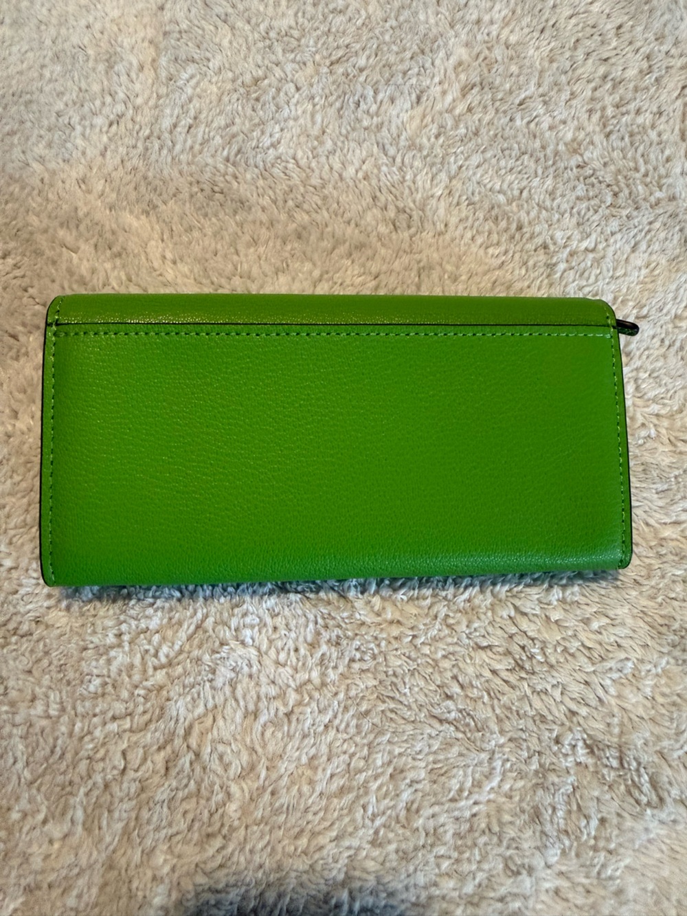 Michael Kors Green Leather Wallet with Silver MK Charm - Picture 5 of 8
